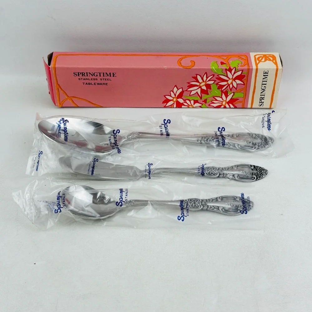 Vintage Springtime 3 Piece Set Pierced Serving‎ Spoon Butter Knife Sugar Shell